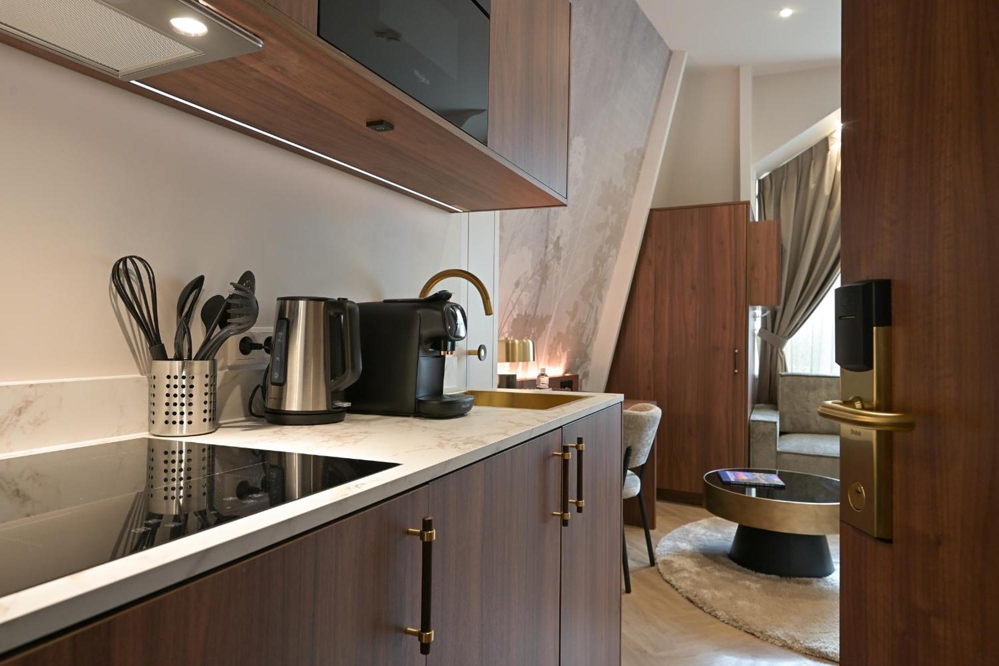 Novallure Downtown - Short Stay Apartments La Haye Extérieur photo